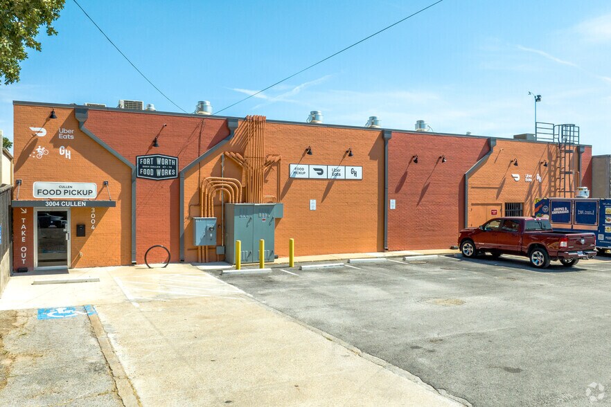 More Photos Of 3004-3008 Cullen St, Fort Worth Distribution For Lease