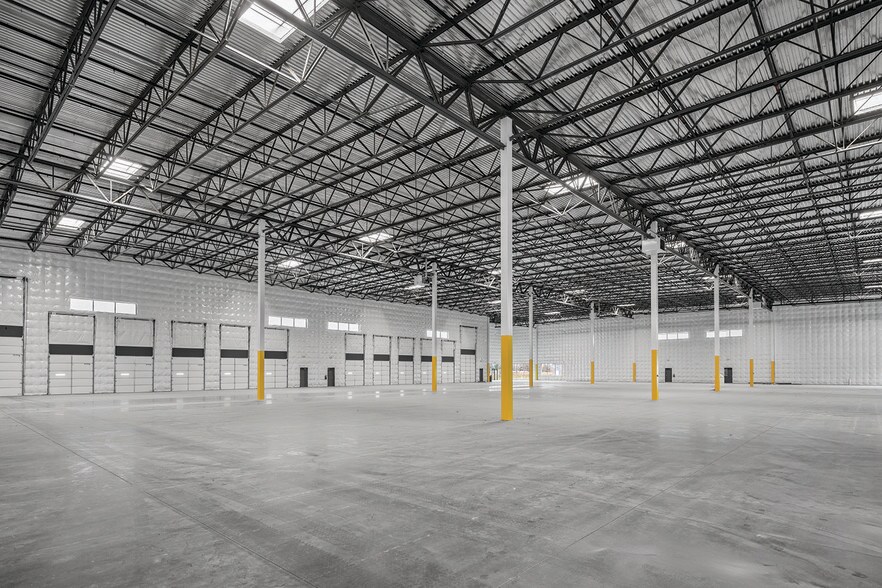 More Photos Of 751 S Clearwater Loop, Post Falls Industrial For Lease