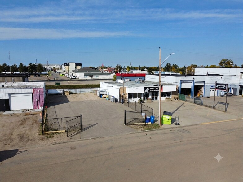 Primary Photo Of 9922 103 St, Morinville Office For Sale