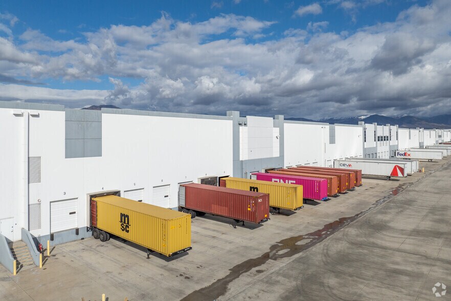 More Photos Of 9889 Almond Ave, Redlands Unknown For Lease