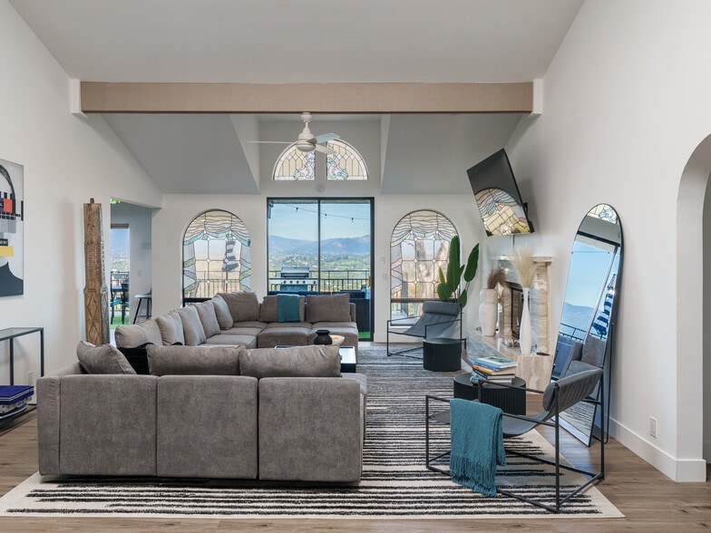 More Photos Of 9505 Meadow Mesa Dr, Escondido Specialty For Sale