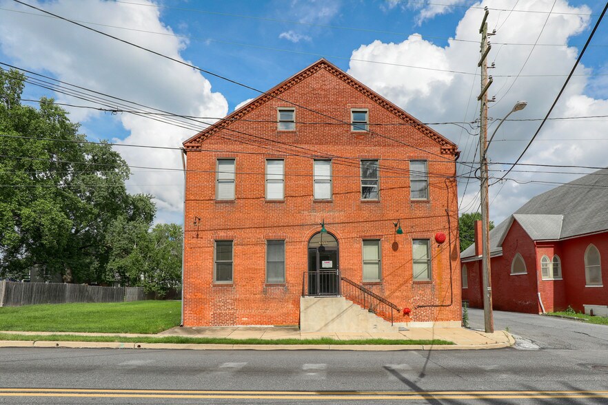 More Photos Of 6155-6165 E Main St, East Petersburg Industrial For Sale