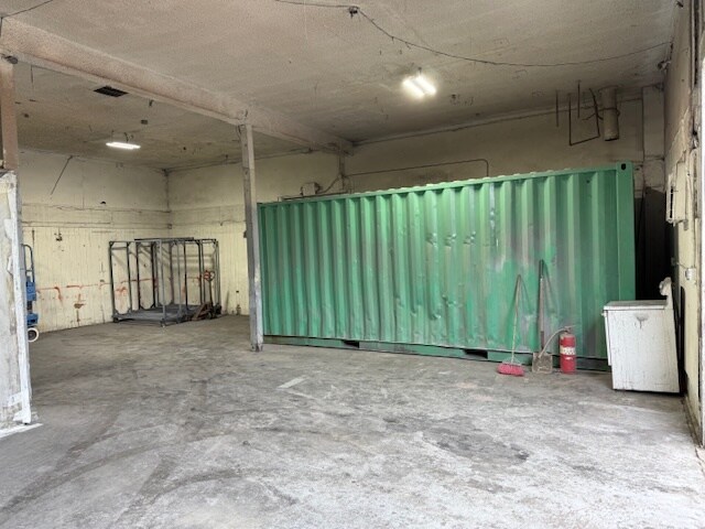 More Photos Of 1650 Santa Fe Ave, Long Beach General Retail For Sale