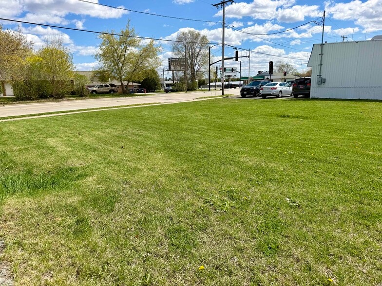 More Photos Of 636 Lime Kiln Rd, Green Bay Land For Sale