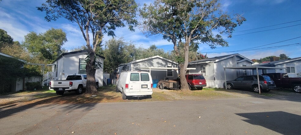 More Photos Of 6070 Old Redwood Hwy, Penngrove Manufactured Housing Mobile Home Park For Sale