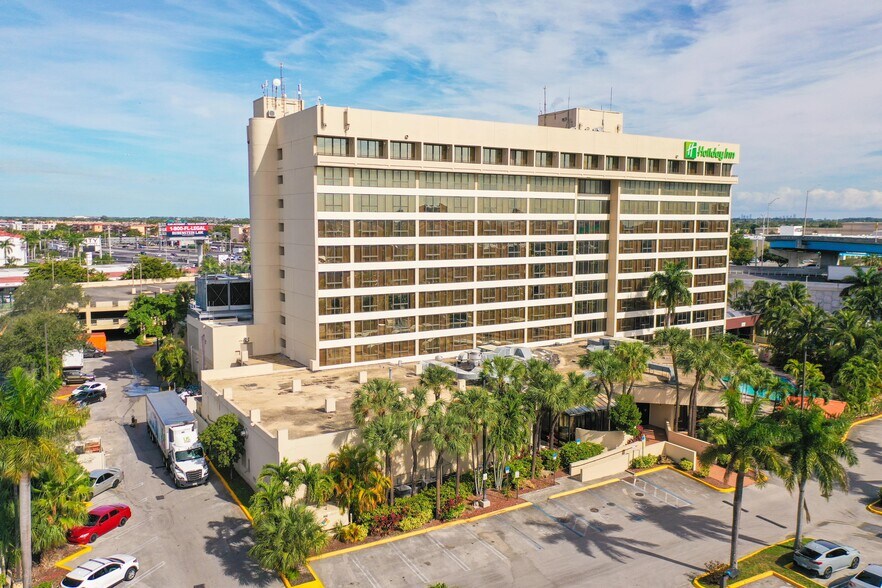 More Photos Of 7707 NW 103rd St, Hialeah Hotel For Sale
