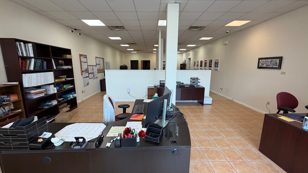 More Photos Of 480 Memorial Pky, Phillipsburg Flex For Lease