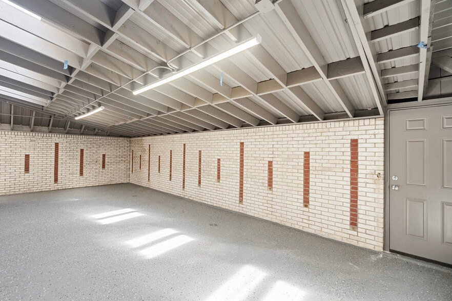 More Photos Of 6363 Lincoln Hwy, Matteson Office For Sale