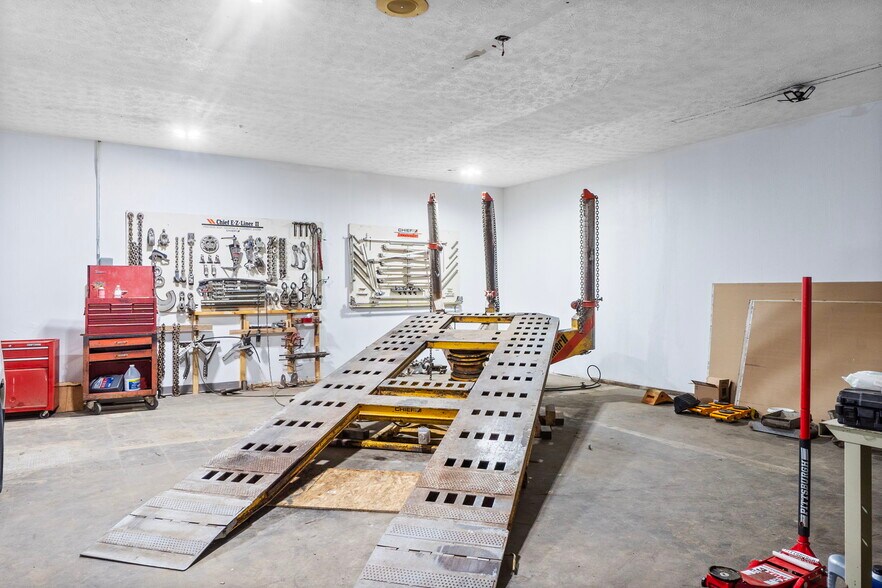 More Photos Of 3380 Successful Way, Dayton Office For Sale