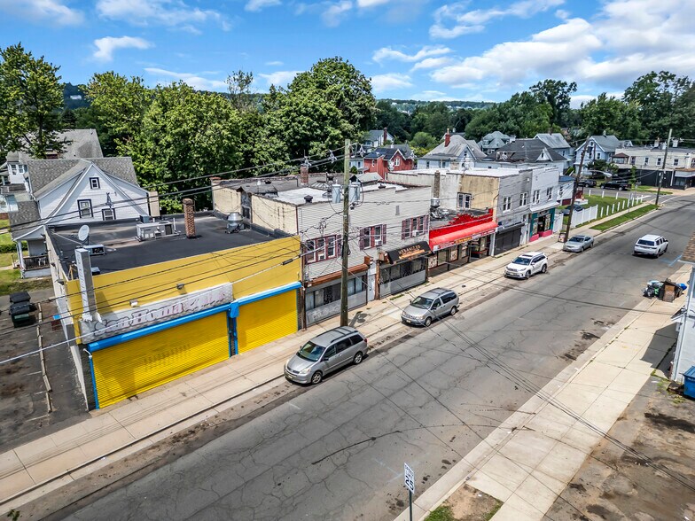More Photos Of 1011 E 2nd St, Plainfield Storefront For Sale