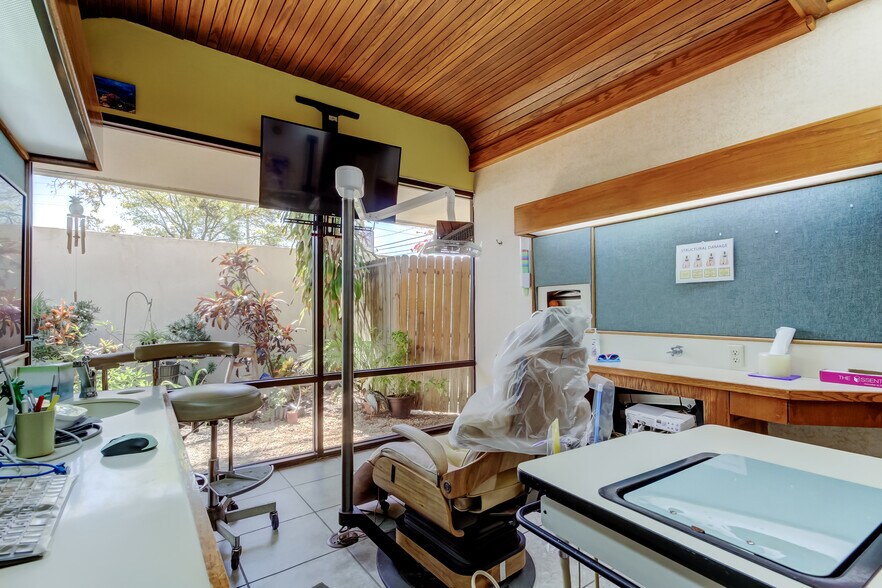 More Photos Of 7603 Seminole Blvd, Seminole Medical For Sale