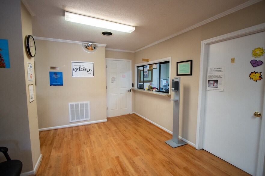 More Photos Of 309 E Main St, Pickens Storefront Retail Residential For Sale