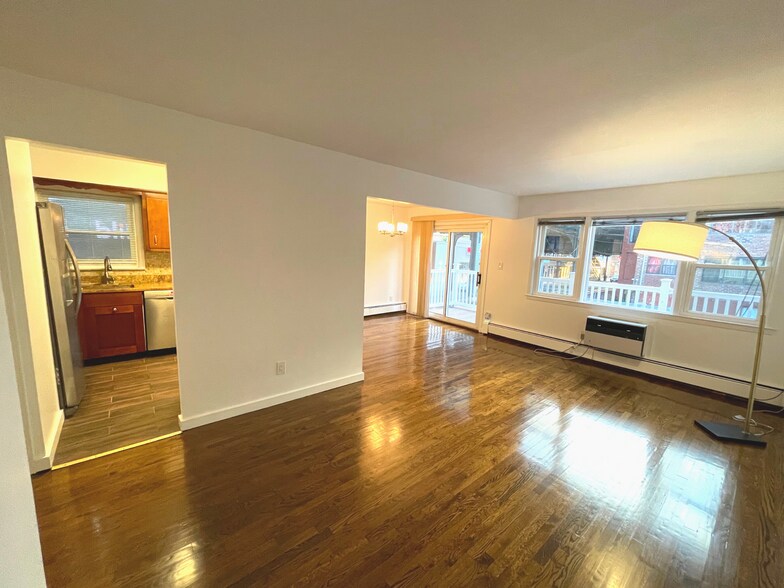 More Photos Of 10380 103rd St, Ozone Park Office Residential For Sale