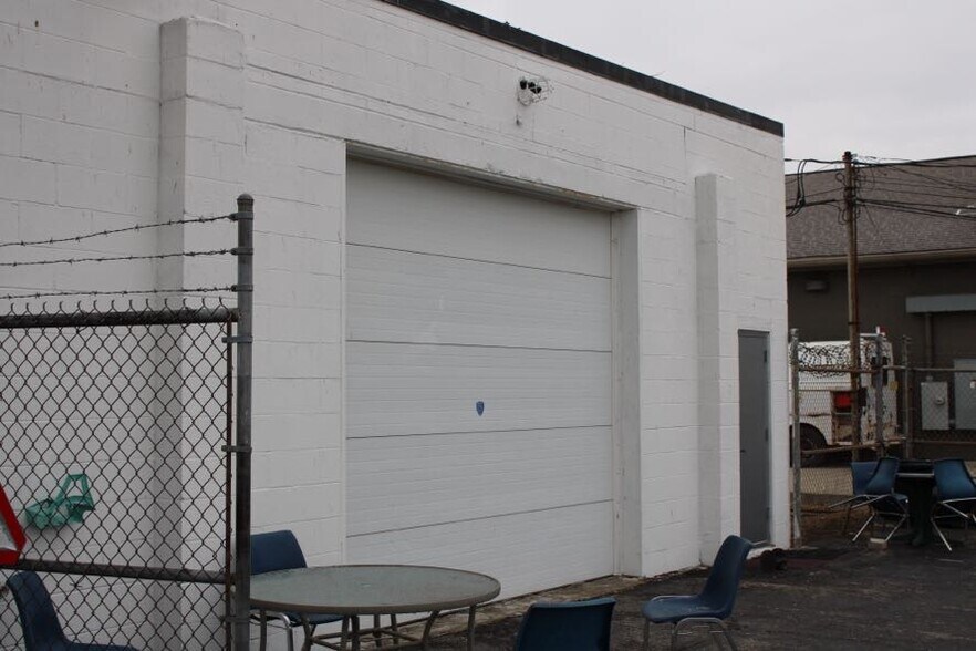 More Photos Of 1925 E Livingston Ave, Columbus Warehouse For Sale