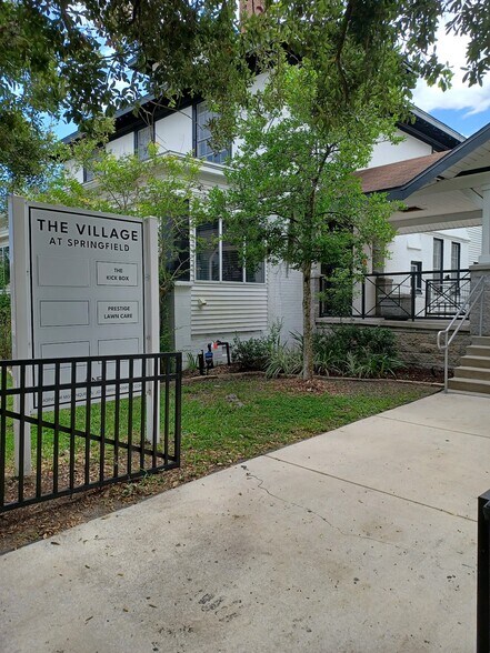 More Photos Of 330 W 9th St, Jacksonville Unknown For Lease