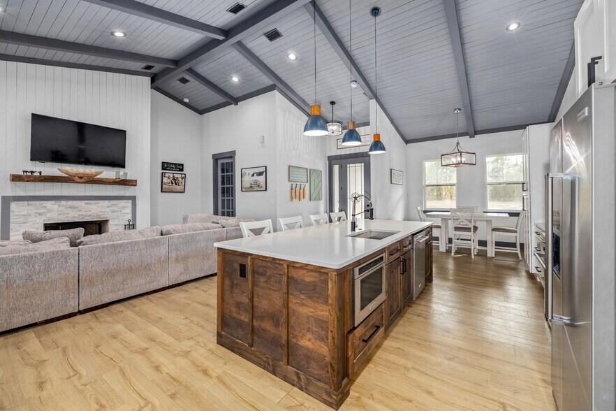 More Photos Of 6012 Long Branch Rd, Jacksonville Horse Stables For Sale