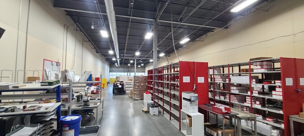 More Photos Of 2400 Pilot Knob Rd, Mendota Heights Light Manufacturing For Lease