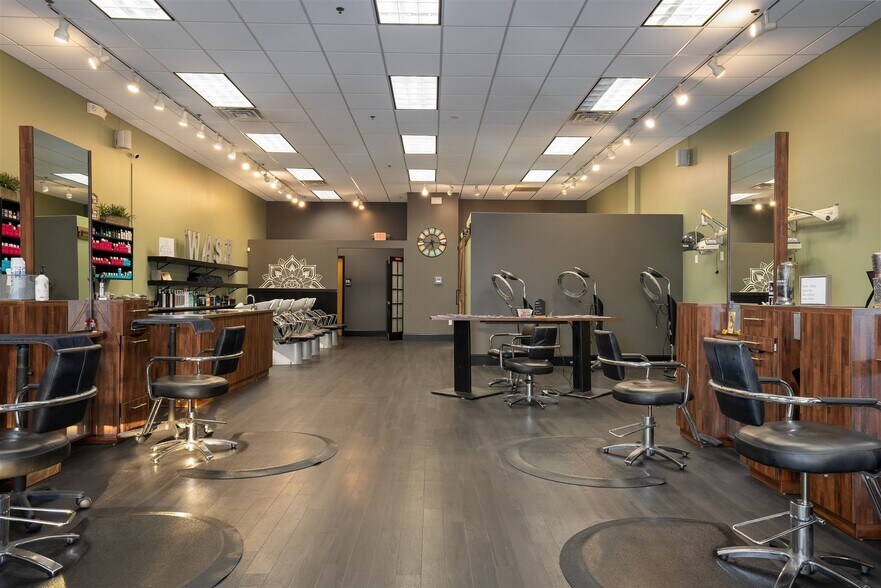 More Photos Of 105 Krispy Kreme Dr, Bloomington Storefront For Sale