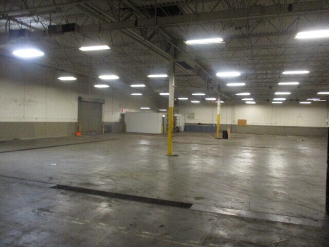More Photos Of 1985 E Laketon Ave, Muskegon Manufacturing For Sale