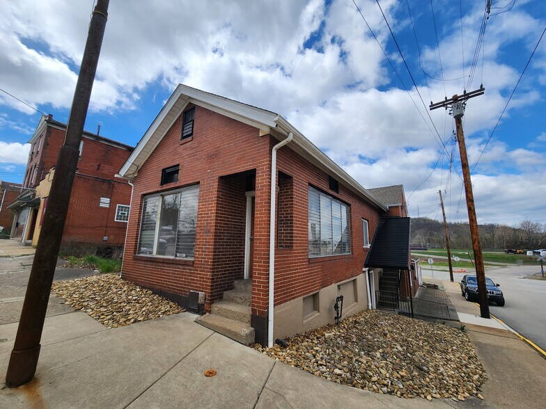 More Photos Of 333 Brinton ave, Trafford General Retail For Lease
