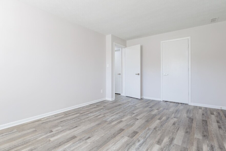 More Photos Of 4577 Olentangy River Rd, Columbus Apartments For Sale
