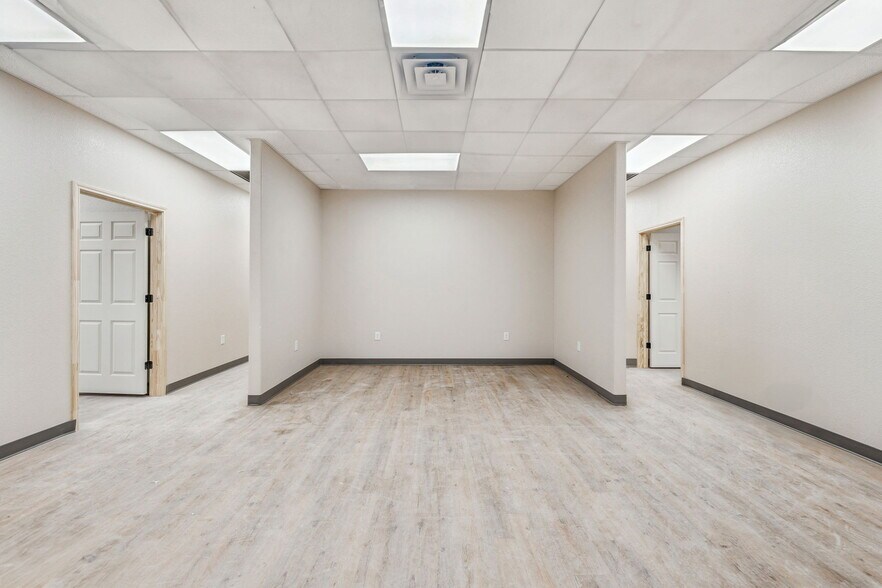 More Photos Of 12113 Jordy Rd, Midland Warehouse For Lease