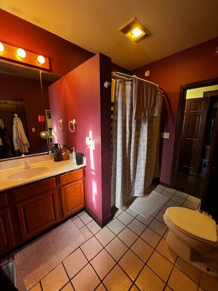 More Photos Of 413 Kerens Ave, Elkins General Retail For Sale