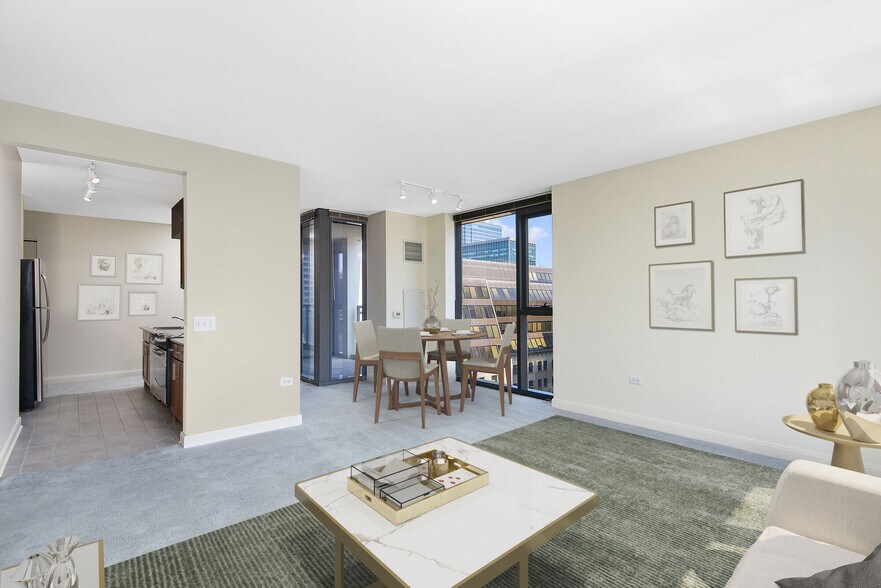 More Photos Of 210 N Wells St, Chicago Apartments For Lease