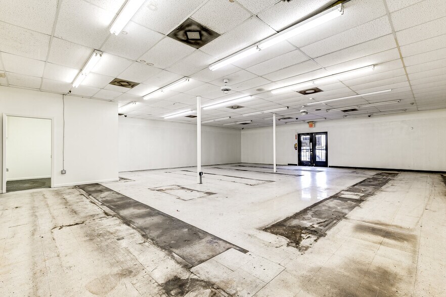 More Photos Of 811 S 21st Ave, Hollywood Freestanding For Lease