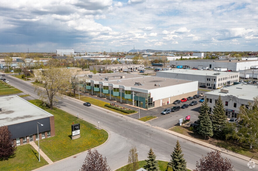 More Photos Of 2172-2188 Rue de la Province, Longueuil Manufacturing For Sale