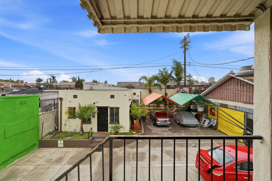 More Photos Of 2048-2050 W Florence Ave, Los Angeles Office For Sale