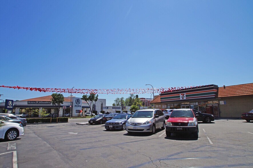 More Photos Of 1701 W Main St, Alhambra Storefront Retail Office For Lease