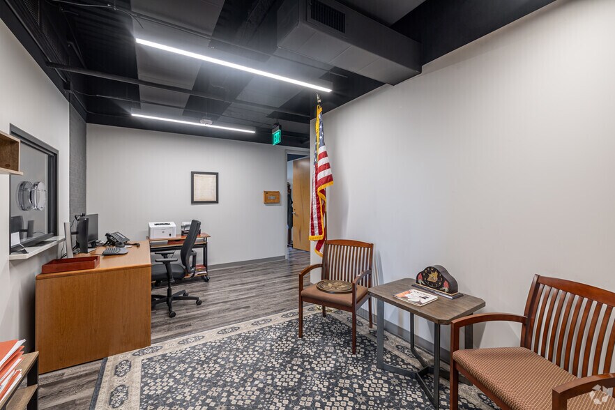 More Photos Of 112 W Center St, Fayetteville Office For Sale