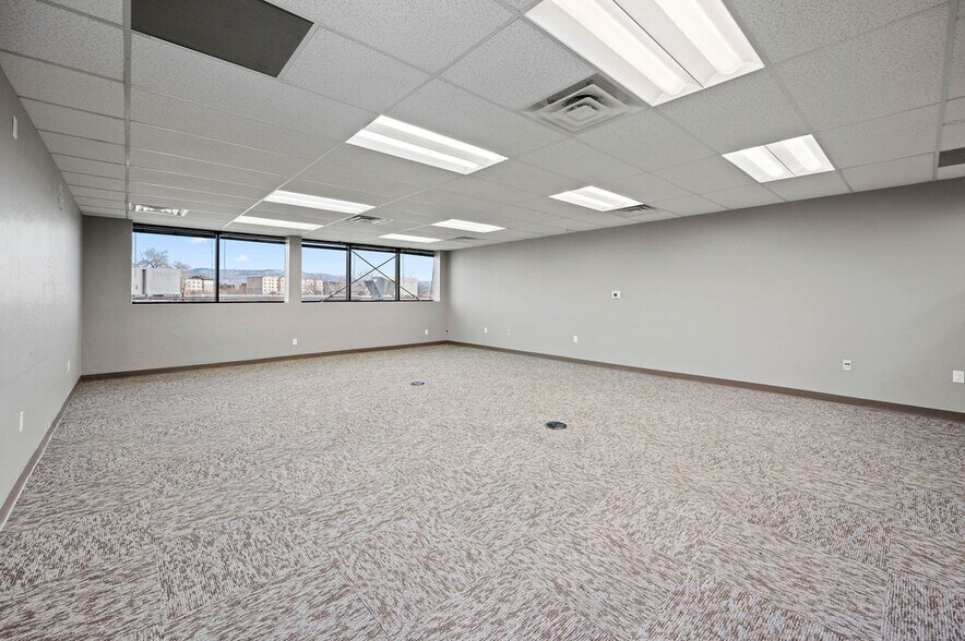 More Photos Of 2768 Compass Dr, Grand Junction Office For Lease