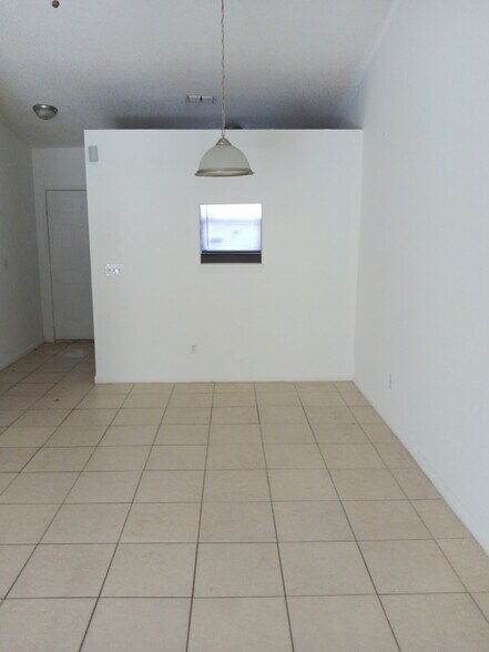 More Photos Of 7619 Indian Lakes Dr and 5126 Ricker Rd, Jacksonville Apartments For Sale
