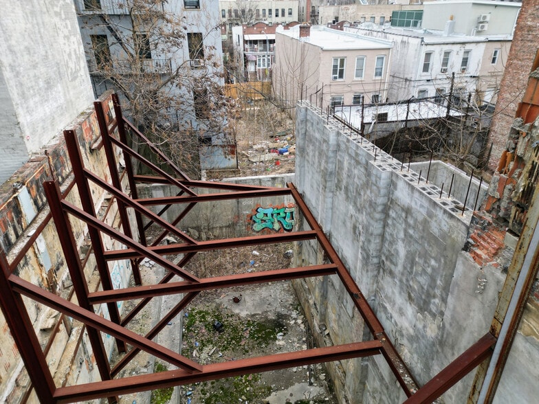 More Photos Of 991 Eastern Pky, Brooklyn Land For Sale