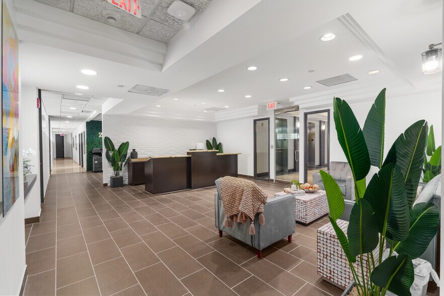 More Photos Of 1 E Broward Blvd, Fort Lauderdale Coworking Space