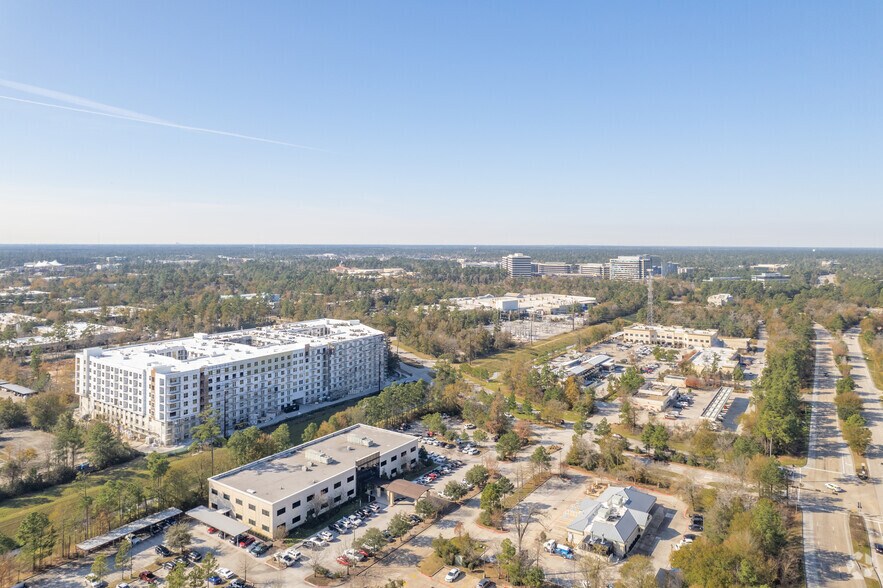 More Photos Of 8850 Six Pines Dr, The Woodlands Medical For Lease