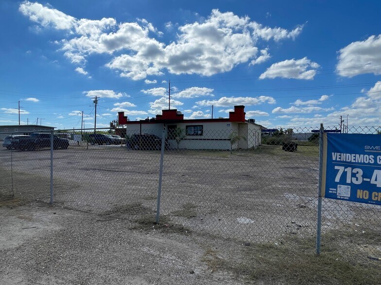 More Photos Of 100-109 Old Robstown Rd, Corpus Christi General Retail For Sale