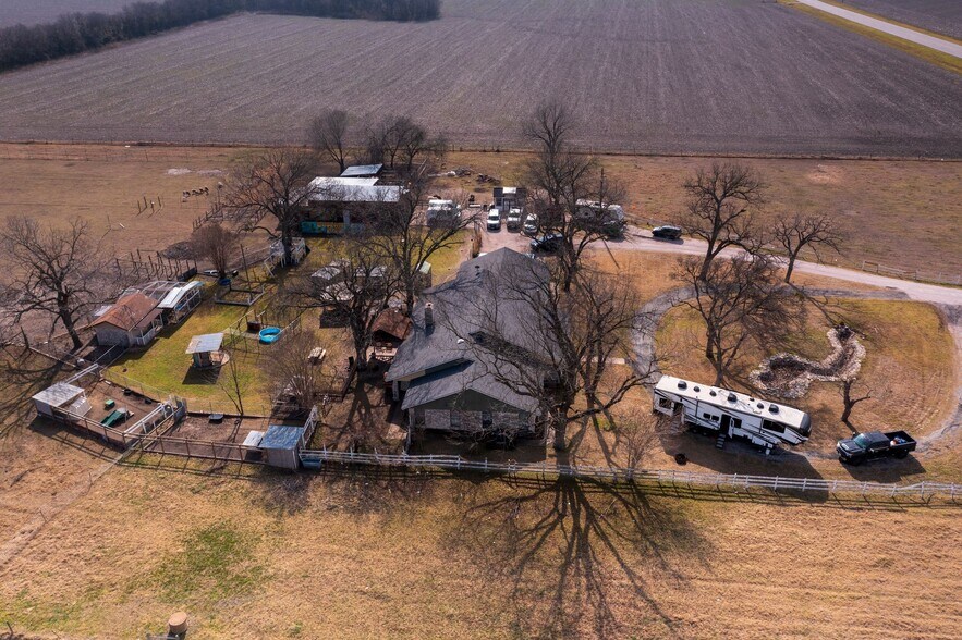 More Photos Of 11001 S State Highway 95, Taylor Land For Sale