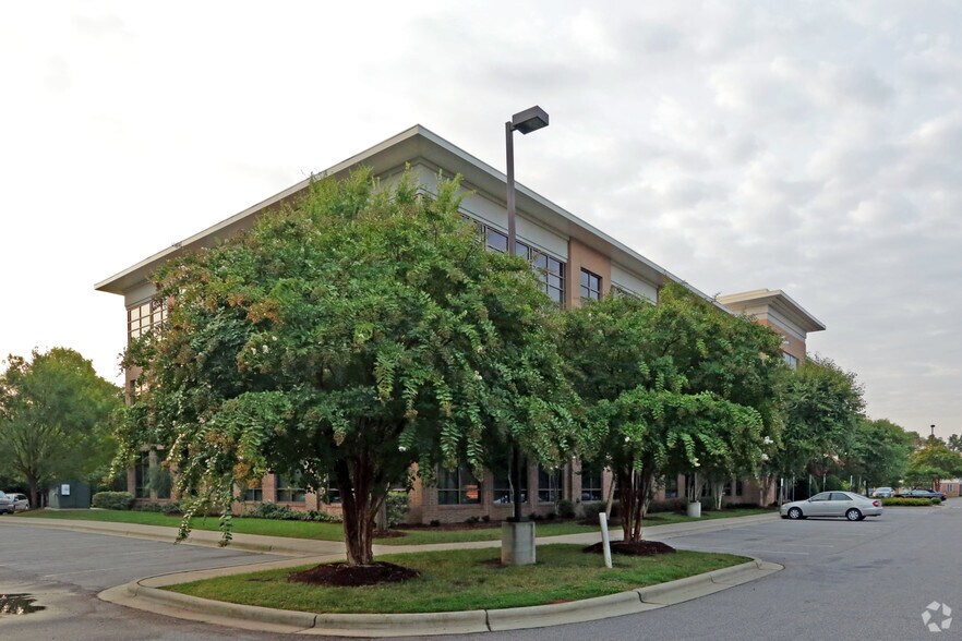 More Photos Of 7200 Creedmoor Rd, Raleigh Office For Lease