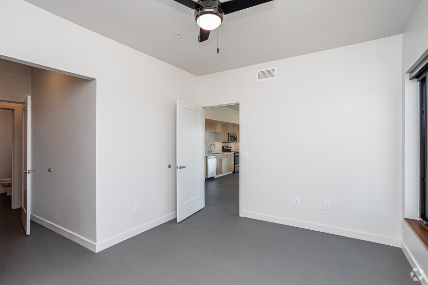 More Photos Of 202 E Emma Ave, Springdale Apartments For Lease