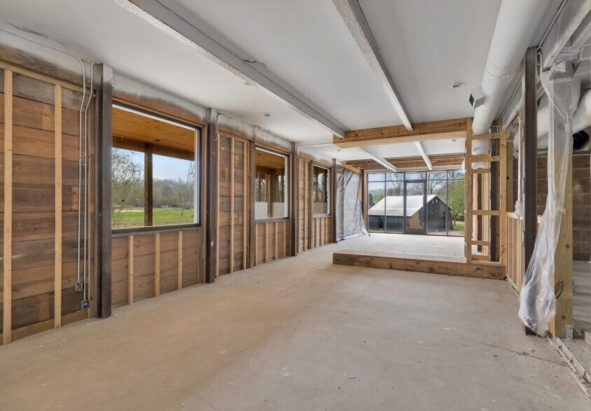 More Photos Of 2355 Campbellsville Pike, Lynnville Land For Sale