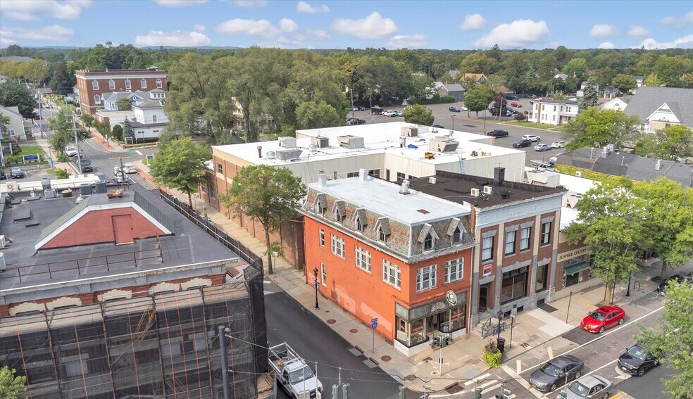 More Photos Of 4 E Main St, Riverhead Storefront Retail Office For Sale