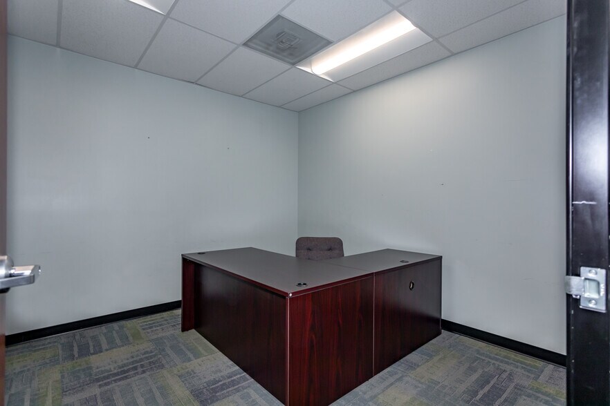 More Photos Of 10730 Bell Ct, Rancho Cucamonga Warehouse For Lease