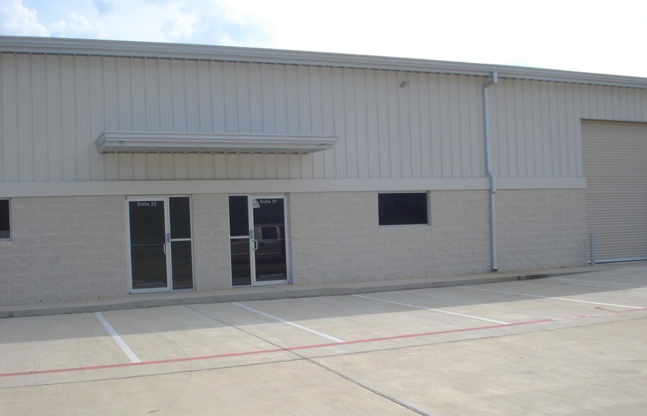 More Photos Of 15825 State Highway 249, Houston Unknown For Lease