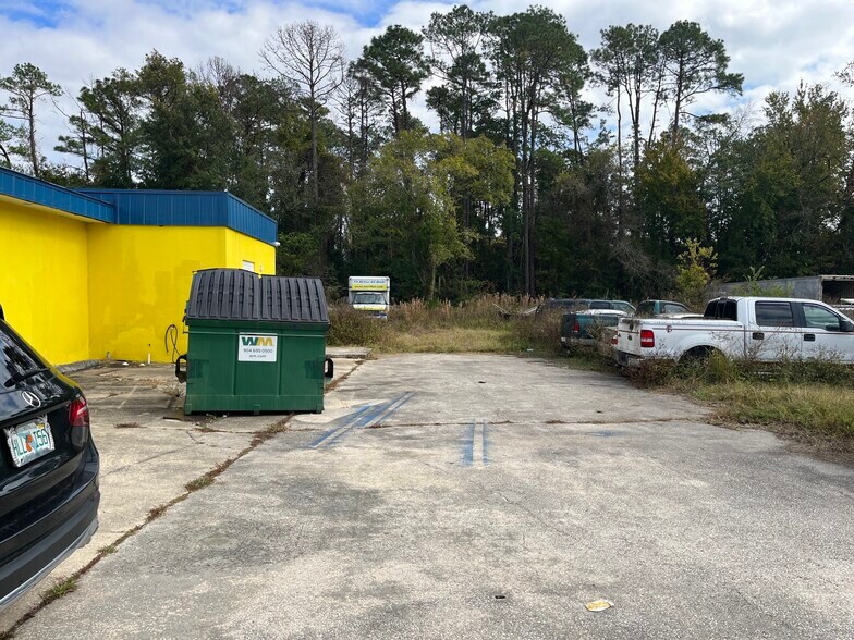 More Photos Of 569 Blanding Blvd, Orange Park Freestanding For Sale