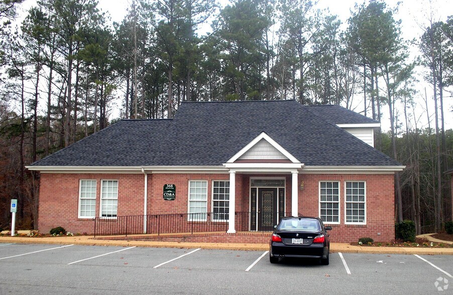 More Photos Of 368 McLaws Cir, Williamsburg Office For Lease