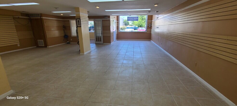 More Photos Of 5641 General Washington Dr, Alexandria Light Manufacturing For Lease