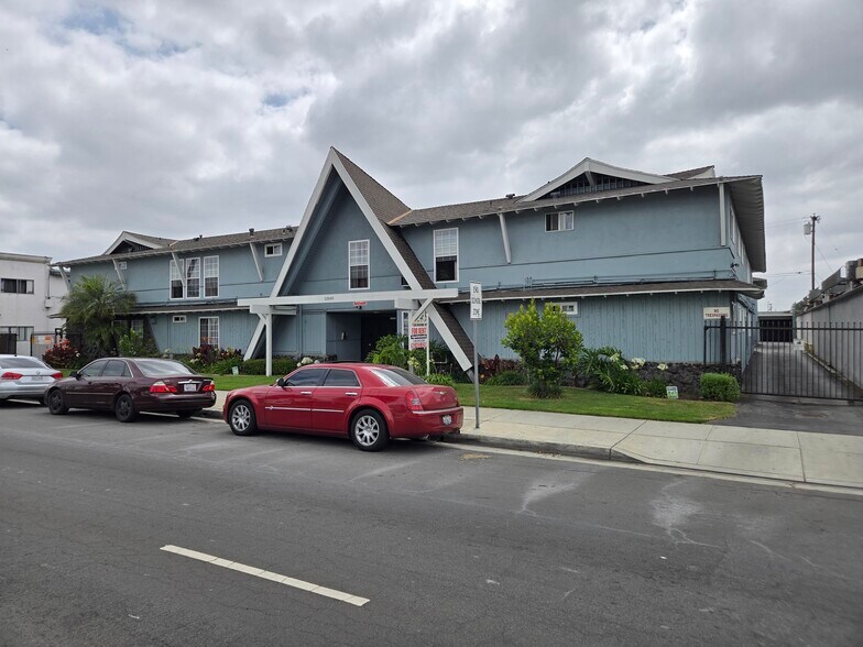 More Photos Of 11560 Paramount Blvd, Downey Apartments For Sale